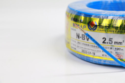 電線是裝明線好還是暗線好？